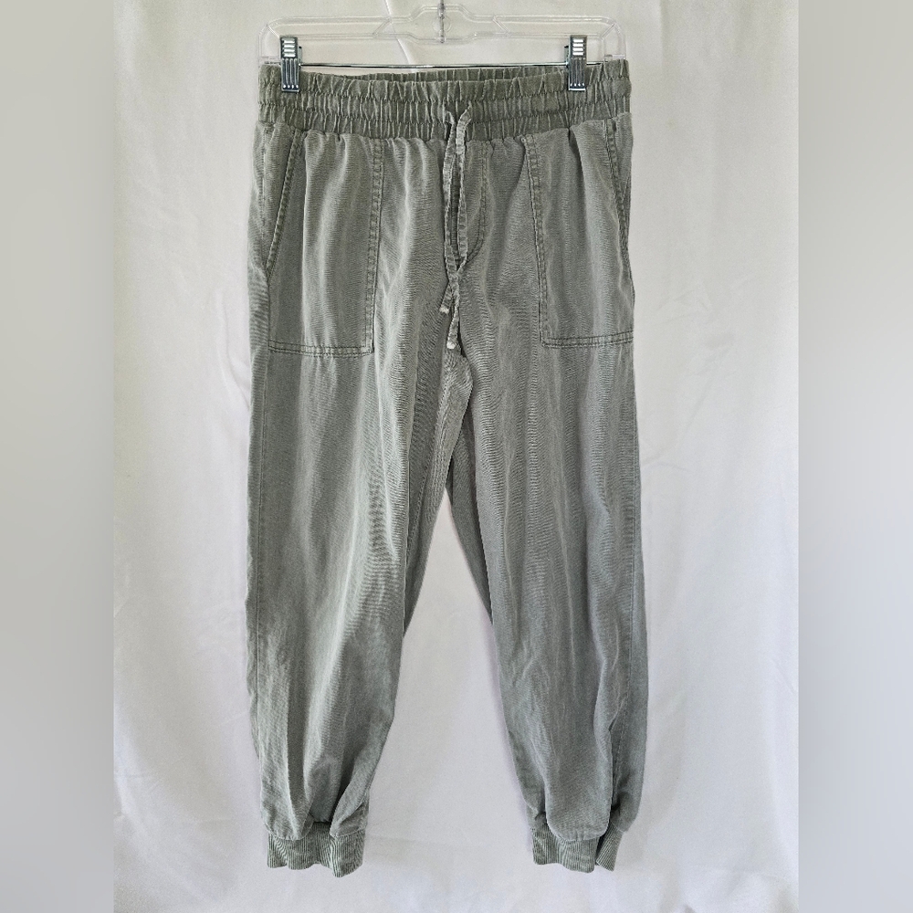 Maurices Womens Light Olive Pants